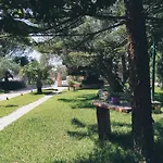 Theocharis Paradise Ferienhaus Glífa