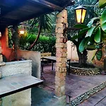 Theocharis Paradise Ferienhaus Glífa