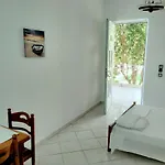 Theocharis Paradise 度假居 Glífa