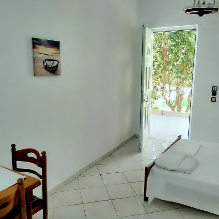 Theocharis Paradise Σπίτι διακοπών Γλύφα